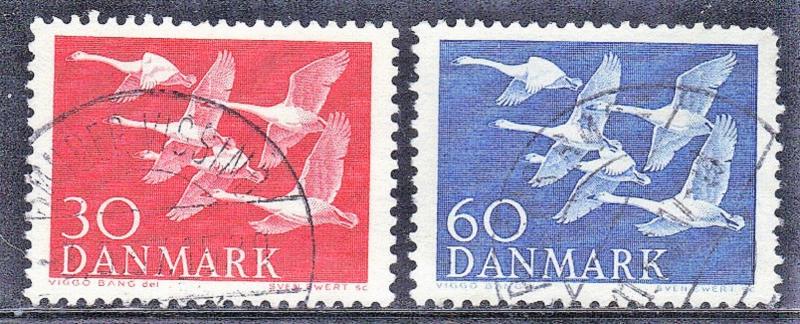 DENMARK SCOTT# 361-62  USED  WHOOPING SWANS  30o+60o 1956  SEE SCAN