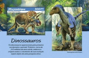 Mozambique - 2019 Dinosaurs - Stamp Souvenir Sheet - MOZ190108b