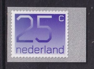 Netherlands #538  MNH  2001  numerals 25c  self-adhesive