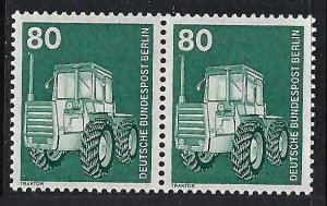 Germany Berlin 9N367 MNH PAIR Z405-2