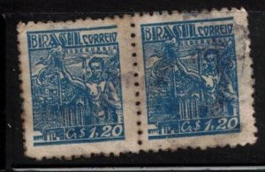 BRAZIL Scott # 582 Used Pair