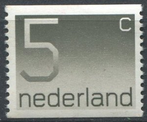 Netherlands Sc#546 MNH, 5c gray, Numeral Type 'Crouwel' - Coil (1976)