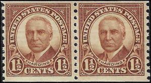 686 Mint,OG,NH... Pair... SCV $5.75