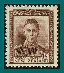 New Zealand 1938 King George VI, 1.5d MLH  #228,SG607