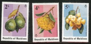 Maldives Scott 548-550 MH* 1975 tropical fruit short set