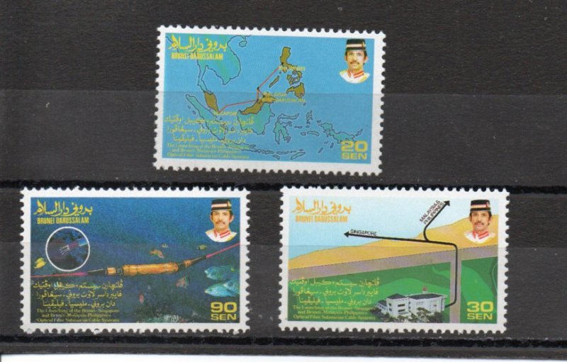 Brunei 439-441 MNH