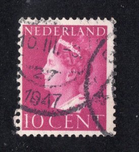 Netherlands 1940 10c bright red violet Wilhelmina, Scott 218 used, value = 25c