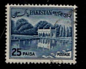 Pakistan - #136a Shalimar Gardens (Redrawn) - Used