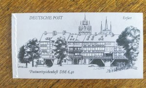 DDR 1990: Goethe-Schiller monument in Weimar No. 3345,booklet