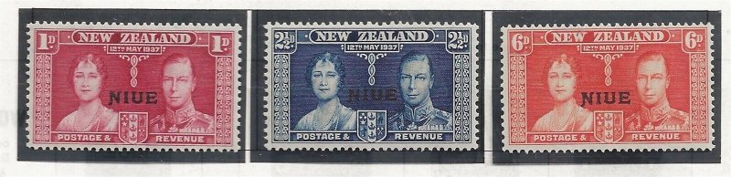 NIUE Sc 70-72 LH/NH issue of 1937 - CORONATION