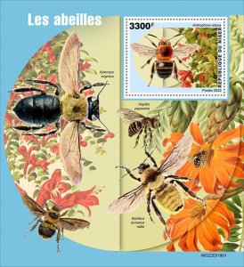 NIGER - 2022 - Bees - Perf Souv Sheet #1 - Mint Never Hinged