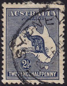 Australia - 1913 - Scott #4 - used - 2 1/2d Kangaroo