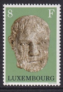 Luxembourg   #510  MNH  1972  limestone head 8fr