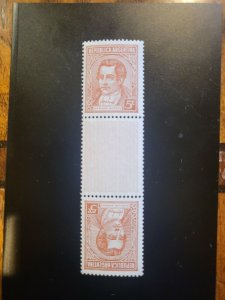 Stamps Argentina Scott #427a nh tete beche gutter pairs