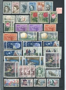 FRANCE; 1960s early pictorial issues good range of sets & values on stock pages