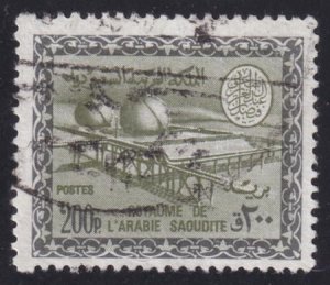 Saudi Arabia #450 USED F - VF  Cat Value  $62.50