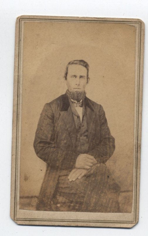 1860s CDV photograph of a man 2ct playing cards revenue R11c [y8637]