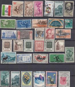 Italy - 300 +  stamp lot - (98)