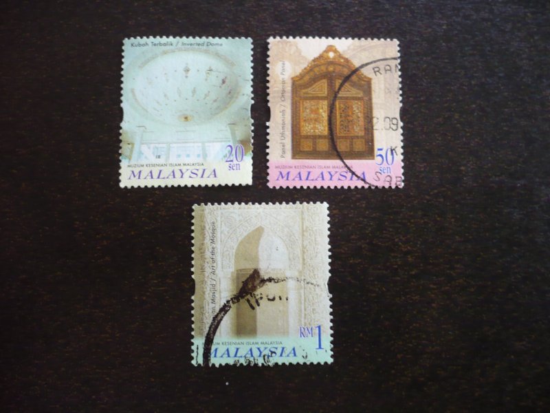 Stamps - Malaysia - Scott# 777,779-780 - Used Part Set of 3 Stamps