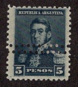 ARGENTINA #121 MIS-PERFED EFO F/MOG ~JM-2164