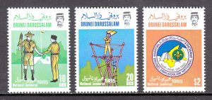 Brunei - Scott #330-332 - MNH - SCV $6.75