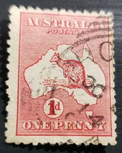 Stamp Australia 1913 Kangaroo and Map A1 sc#2 & 8