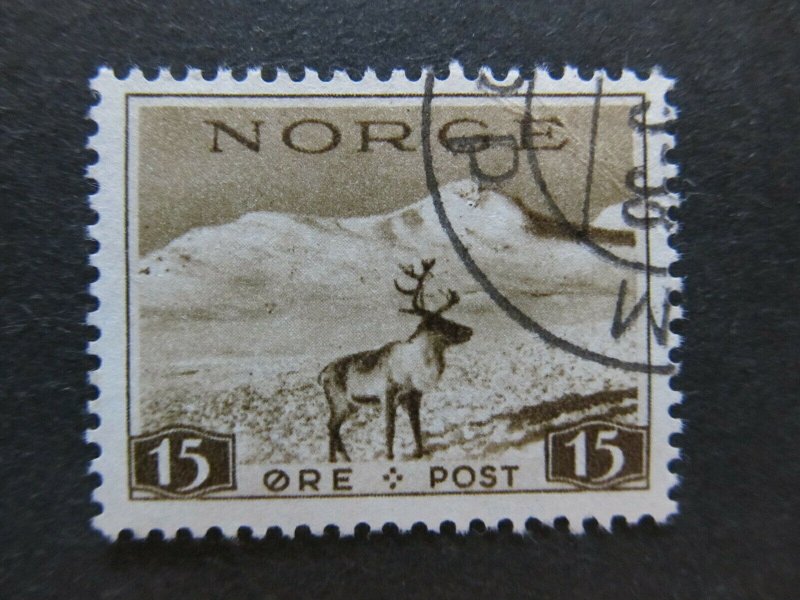 A5P29F71 Norway 1938 Wmk Post Horn 15o used