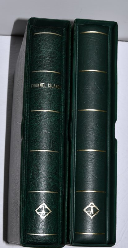 Jersey 1941-2010 in 2 LIGHTHOUSE PERFECT TURN-BAR BINDER, INCLUDING SLIPCASE,