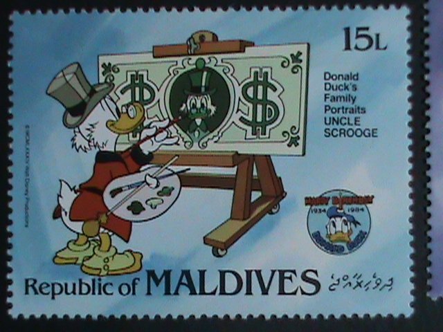 ​DISNEY-MALDIVES STAMP-1984-SC#1040 DISNEY CARTOON-50TH ANNIV: DONALD DUCK SET