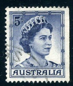 Australia - Scott #319 - 5d - Queen Elizabeth II - Used