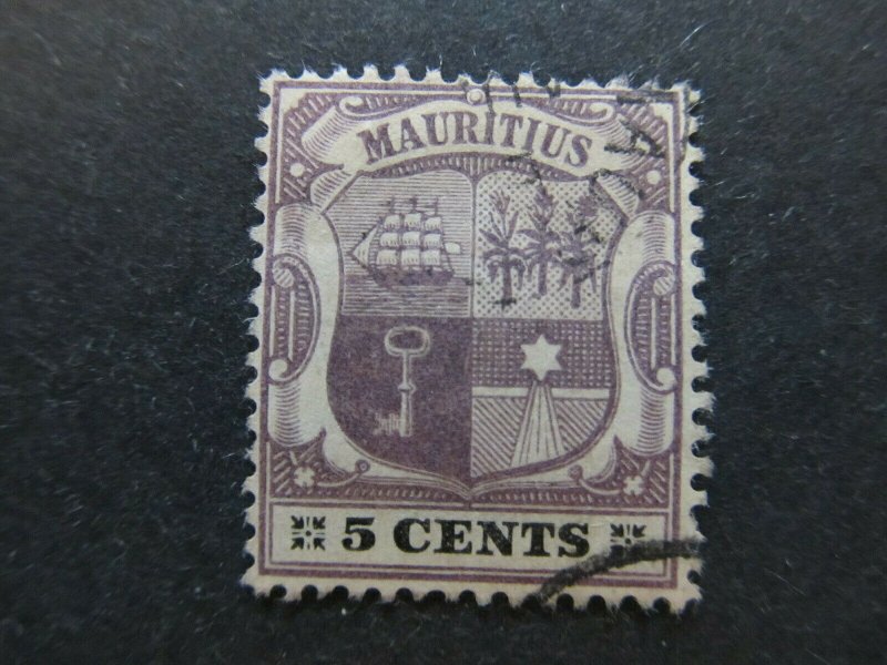 A4P42F35 Mauritius 1900-05 Wmk Crown CA 5c used