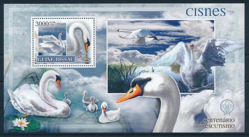 [96517] Guinea Bissau 2007 Birds Vögel Oiseaux Swans Sheet MNH