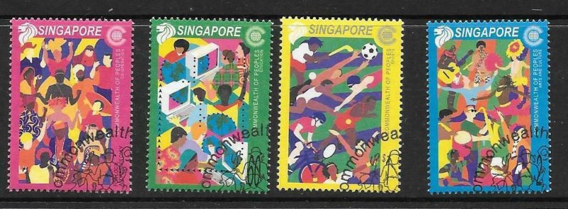 SINGAPORE SG1089/92 2001 COMMONWEALTH DAY FINE USED