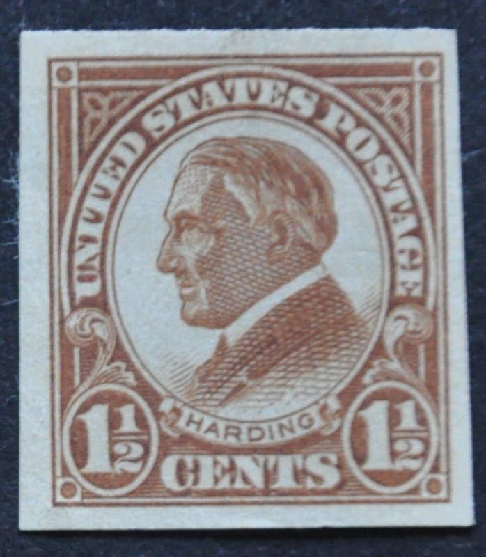 DYNAMITE Stamps: US Scott #576 – MINT hr