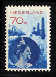 Netherlands #195 Cat$29, 1931 70c deep blue and red, hinge remnant