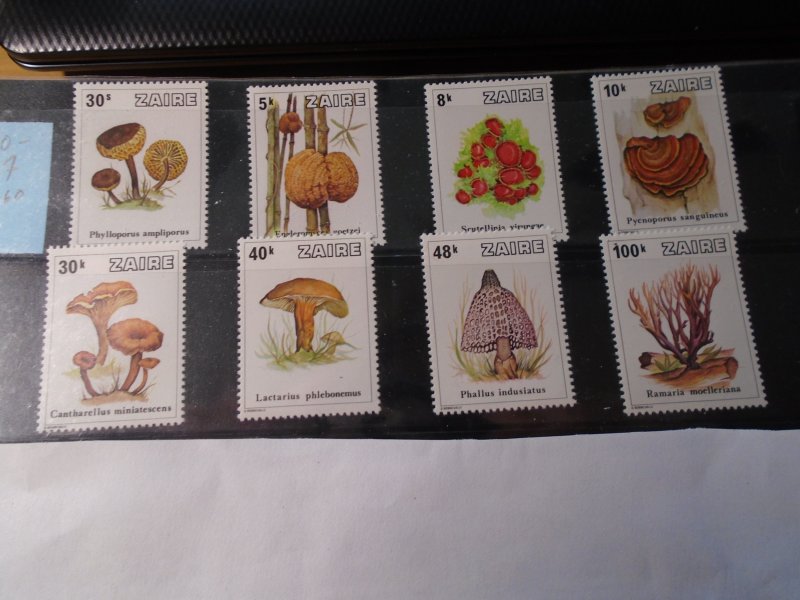 Zaire  #  910-17  MNH  Mushrooms