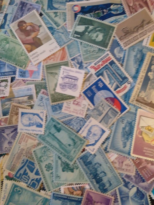 100 Unused US MNH Quality Stamp Unsearched 600,000 Hoard ALL DIFFERENT