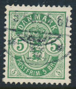 Denmark Scott 43 (AFA 34B), 5ø green Arms type, VF Used