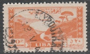 Lebanon / Liban    C122      (O)   1947    Poste aérienne