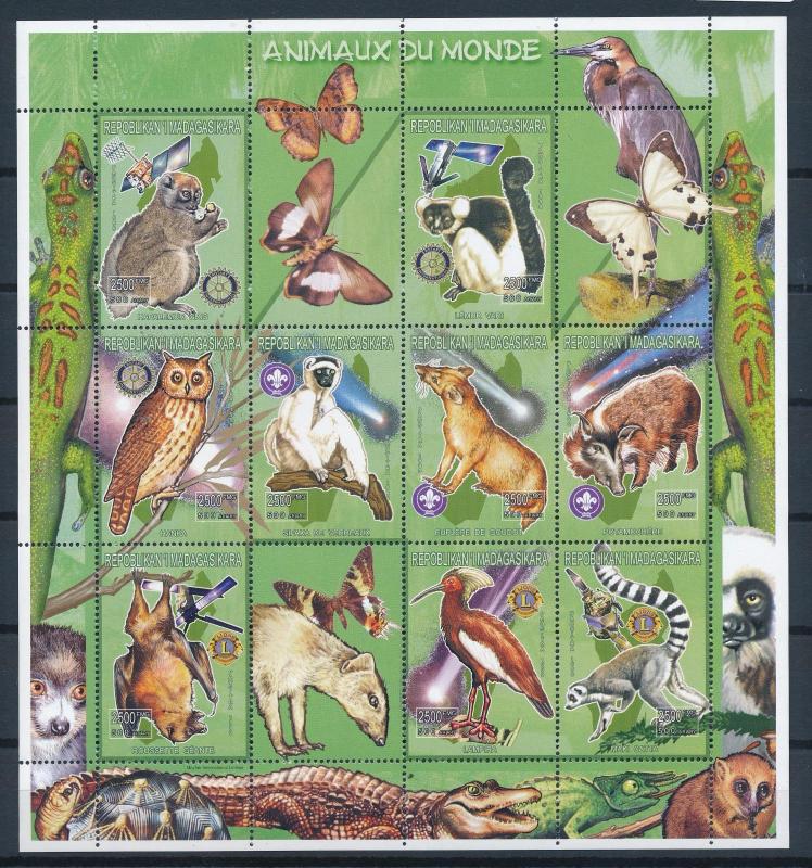 [38858] Madagascar 1999 Animals Mammals Monkeys Butterflies Bat MNH Sheet