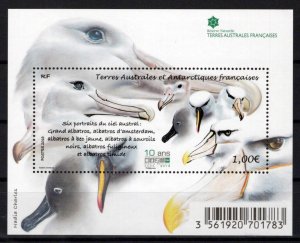 FSAT TAAF 550 MNH Birds Albatross Polar Antarctic ZAYIX 0524M0226