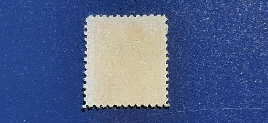 US Scott #643; Mint, og,  hinged; Superb centering