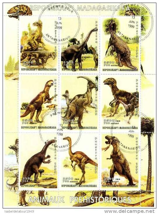 Madagascar 1999 Dinosaurs Sheet Perforated CTO Fine used #1