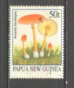 PAPUA NEW GUINEA Sc# 873 USED FVF Mushrooms