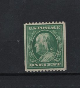 USA #385  Mint VF NH  -