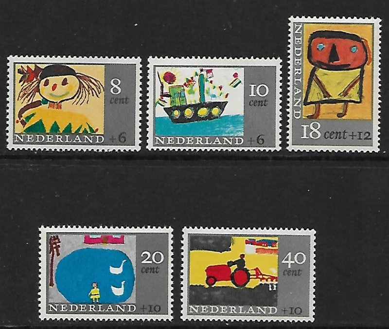 Netherlands - # B402-B406 - Children's Drawings - set - MNH - (G2)