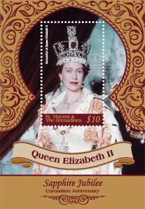 St. Vincent 2018 - Queen Elizabeth II, Sapphire Jubilee - Souvenir Sheet - MNH