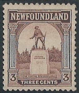 Scott: 133 Newfoundland - War Memorial, St. John's - Mint Hinged