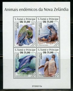 SAO TOME 2020 NEW ZEALAND INDIGENOUS ANIMALS PENGUIN SEAL SHEET MINT NH