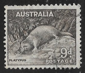 Australia #174 9p Platypus